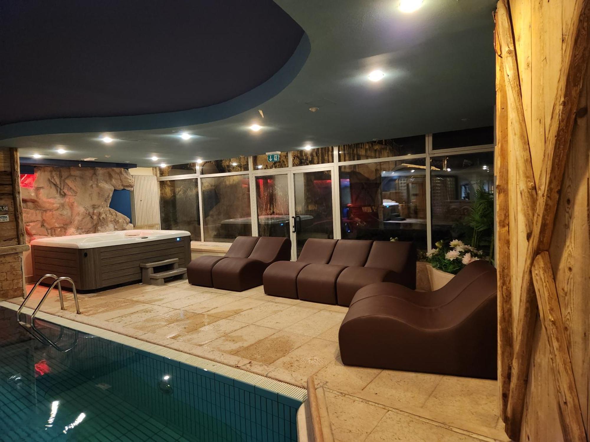 קאנזיי Hotel Il Caminetto Sport מראה חיצוני תמונה